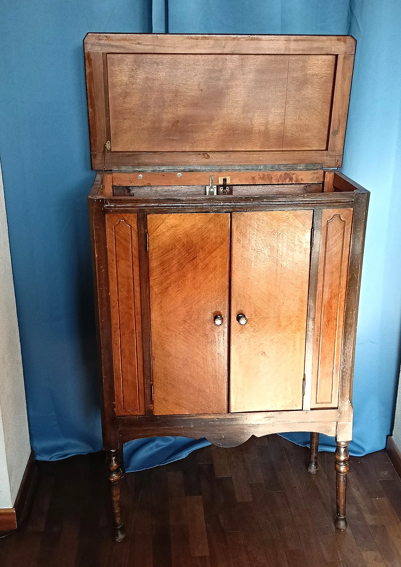 Wood sideboard, 1920s 11