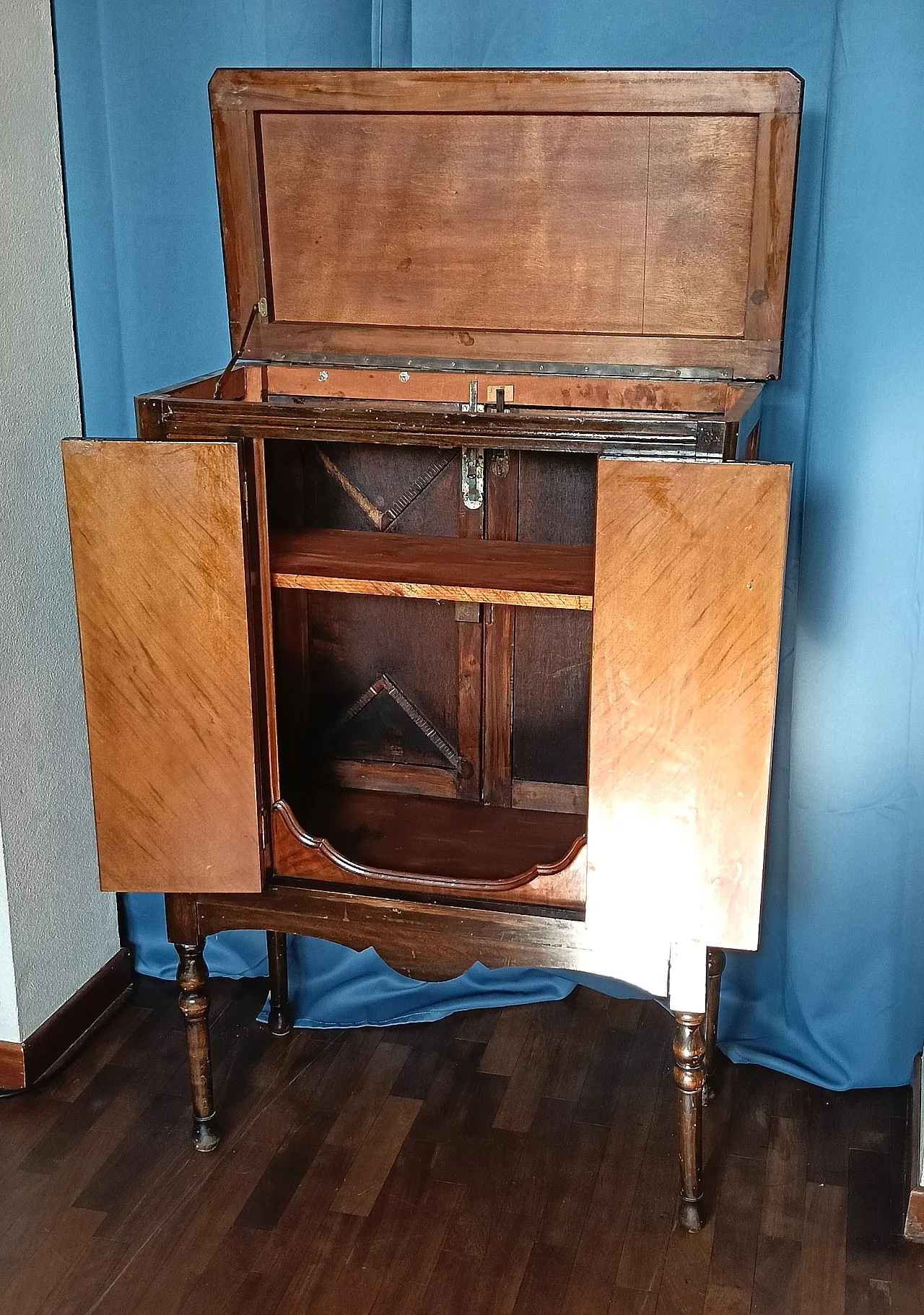 Wood sideboard, 1920s 12