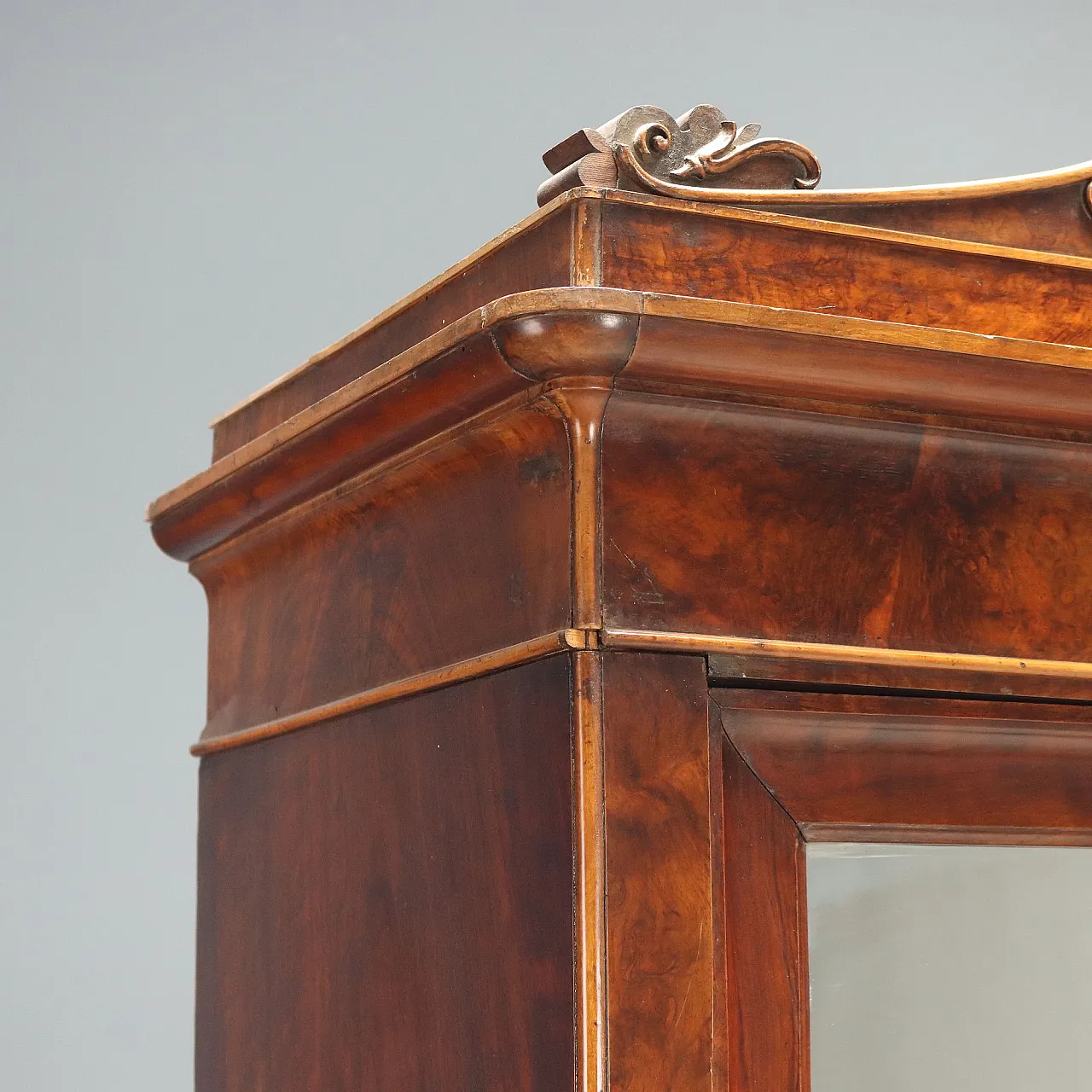 Louis Philippe wardrobe in walnut and walnut burl, 19th century 5