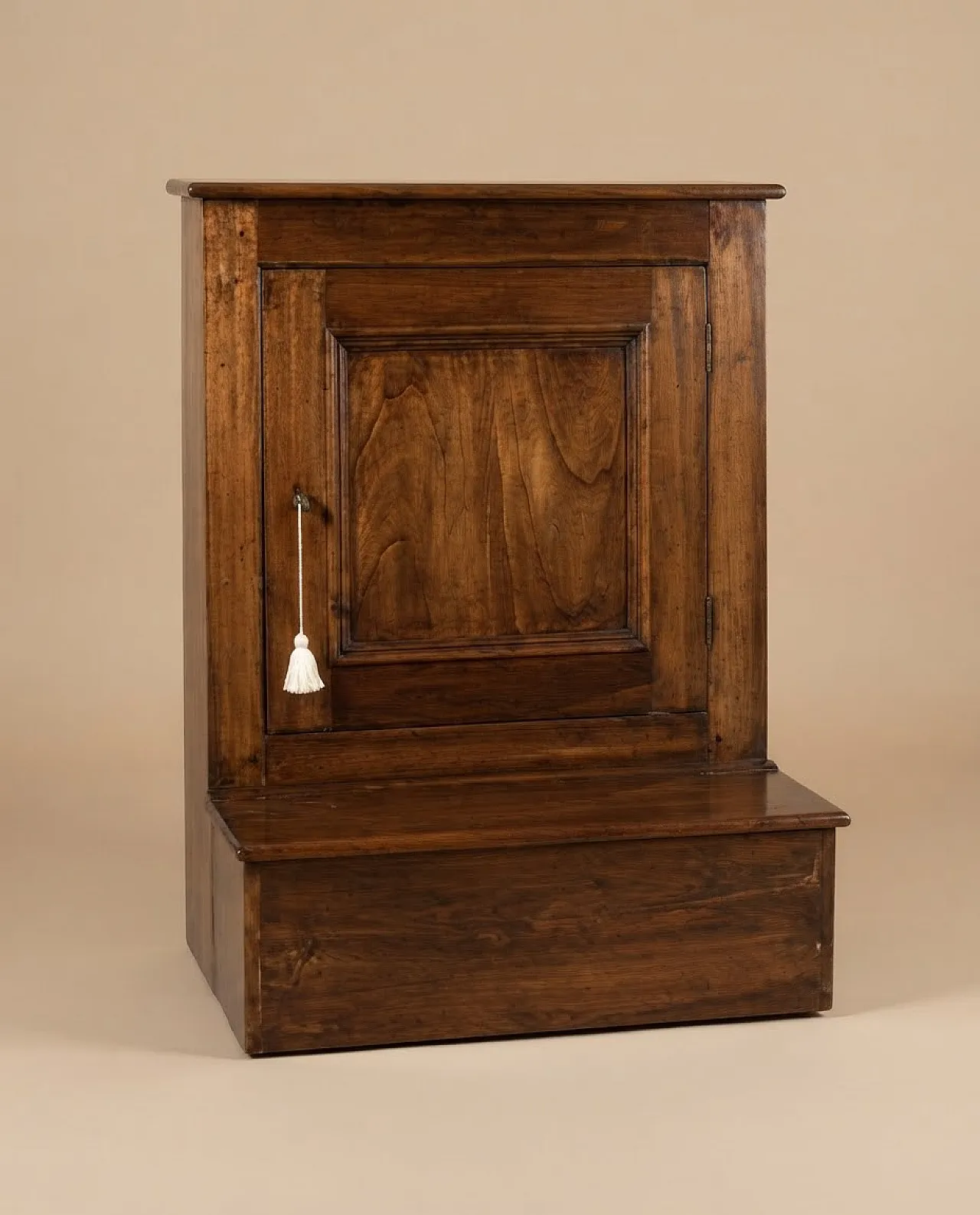 Poplar kneeler with retractable mirror, 19th century 3