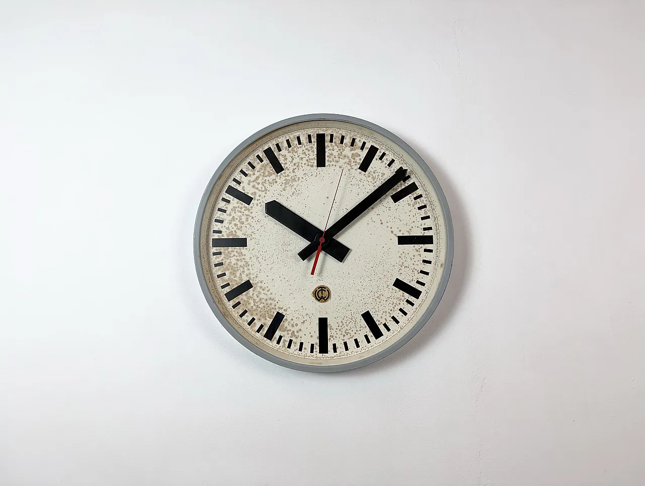 Large Grey Industrial Station Wall Clock from CTW , 1960 3