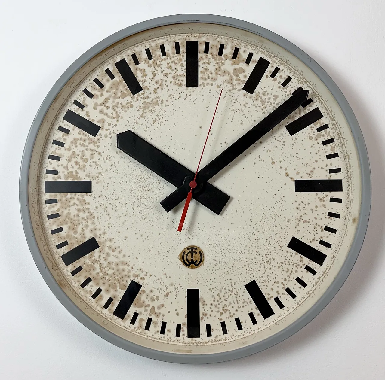 Large Grey Industrial Station Wall Clock from CTW , 1960 4