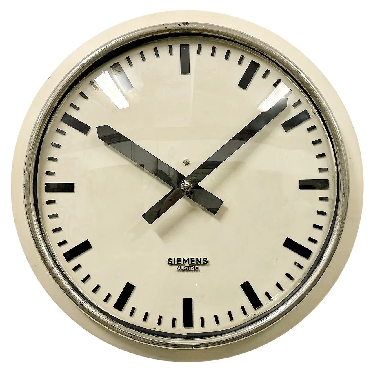 Beige Industrial Factory Wall Clock from Siemens Austria, 1960s 1