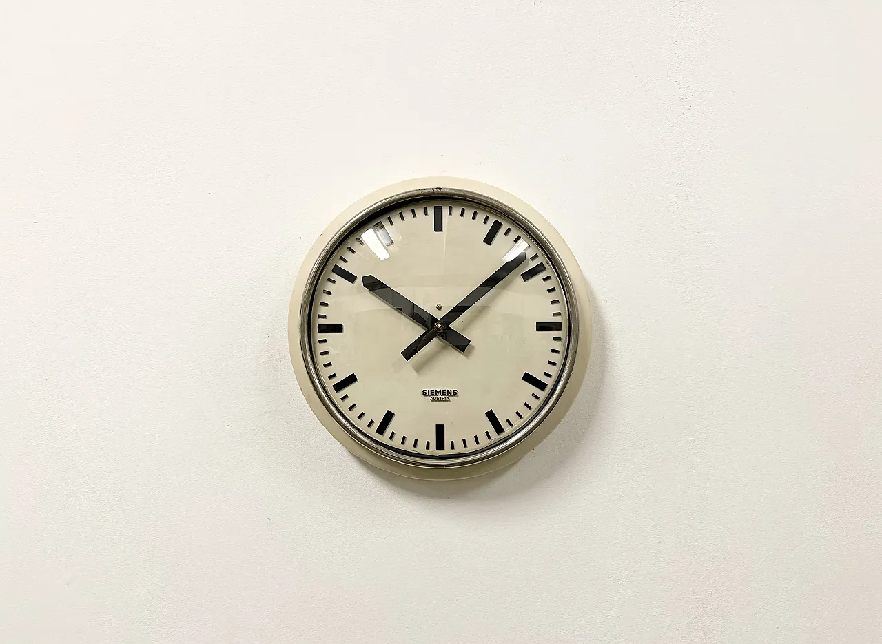 Beige Industrial Factory Wall Clock from Siemens Austria, 1960s 2