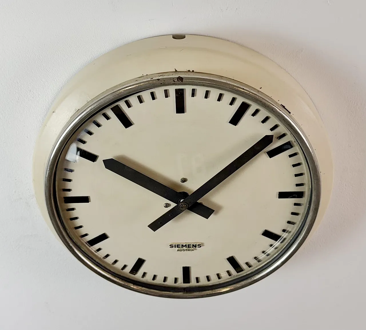 Beige Industrial Factory Wall Clock from Siemens Austria, 1960s 6