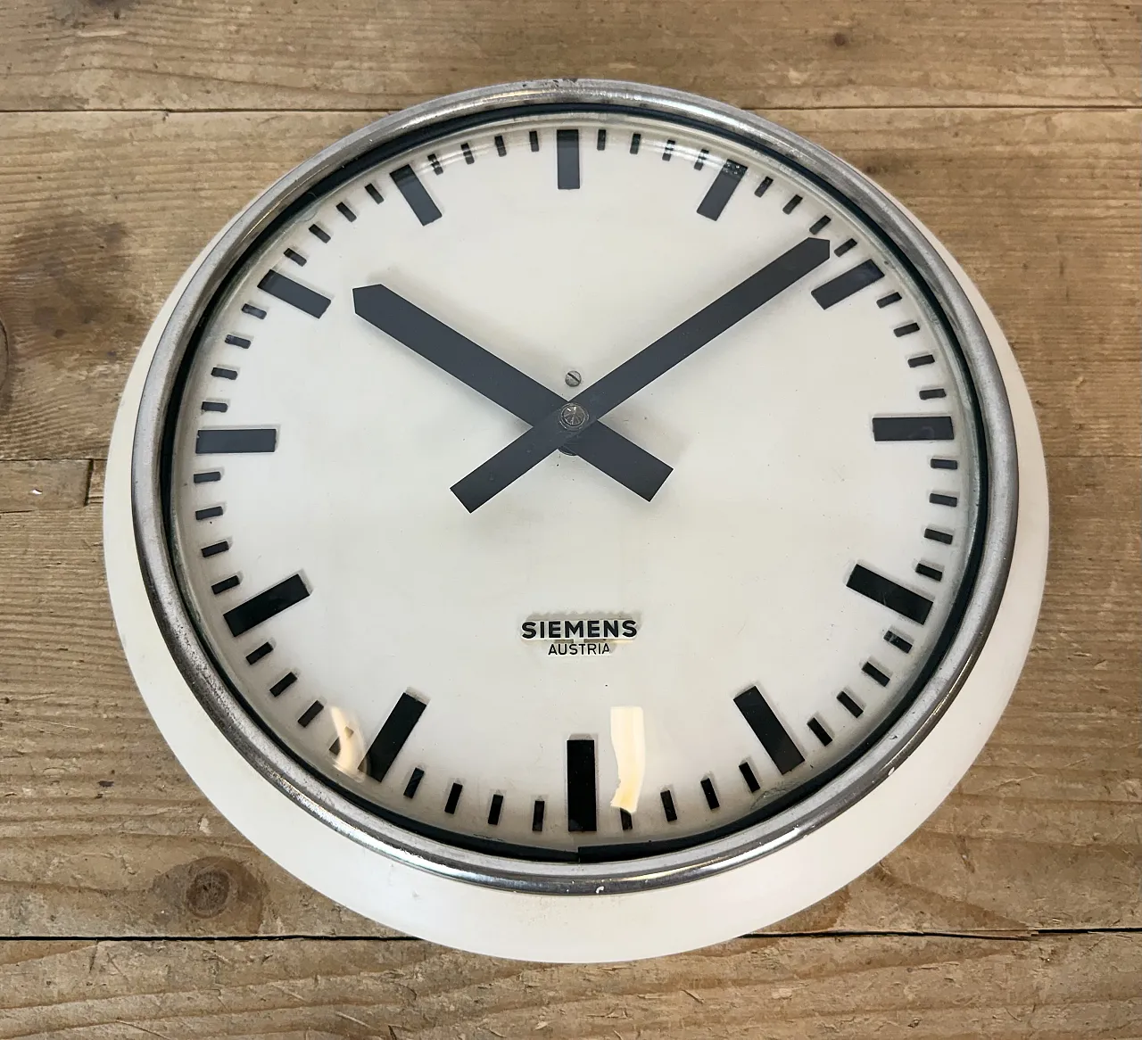 Beige Industrial Factory Wall Clock from Siemens Austria, 1960s 10