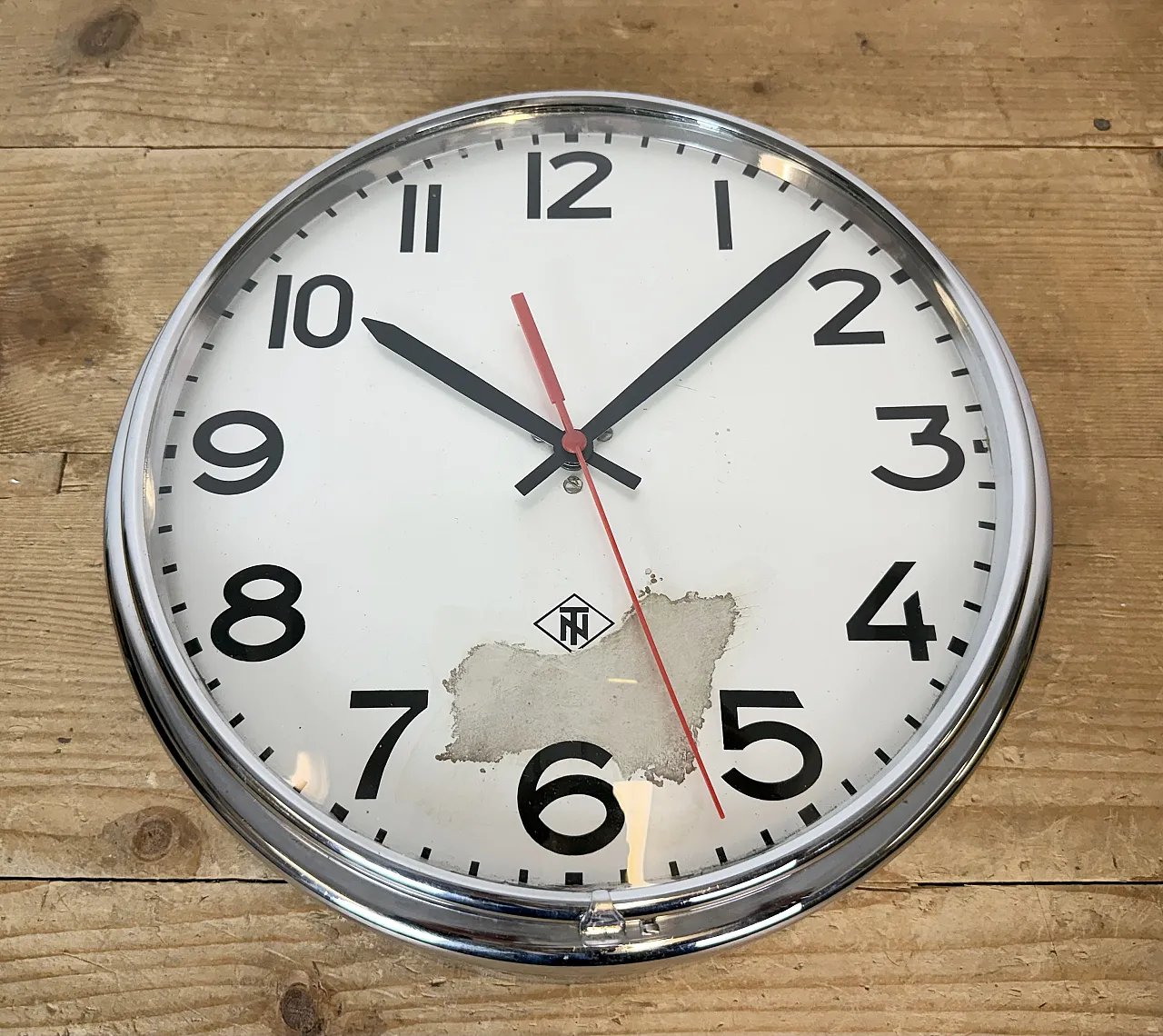 Silver Industrial Wall Clock from TN, 1960s 10