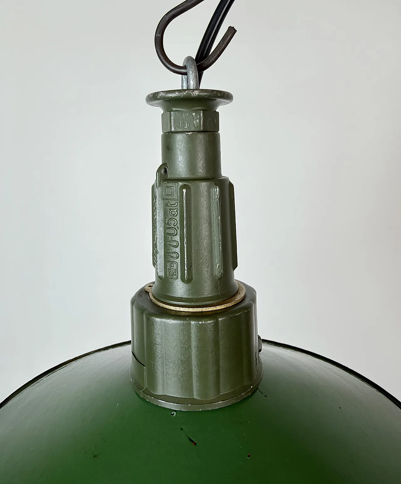 Industrial Green Enamel Military Pendant Lamp with Cast Aluminium Top, 4