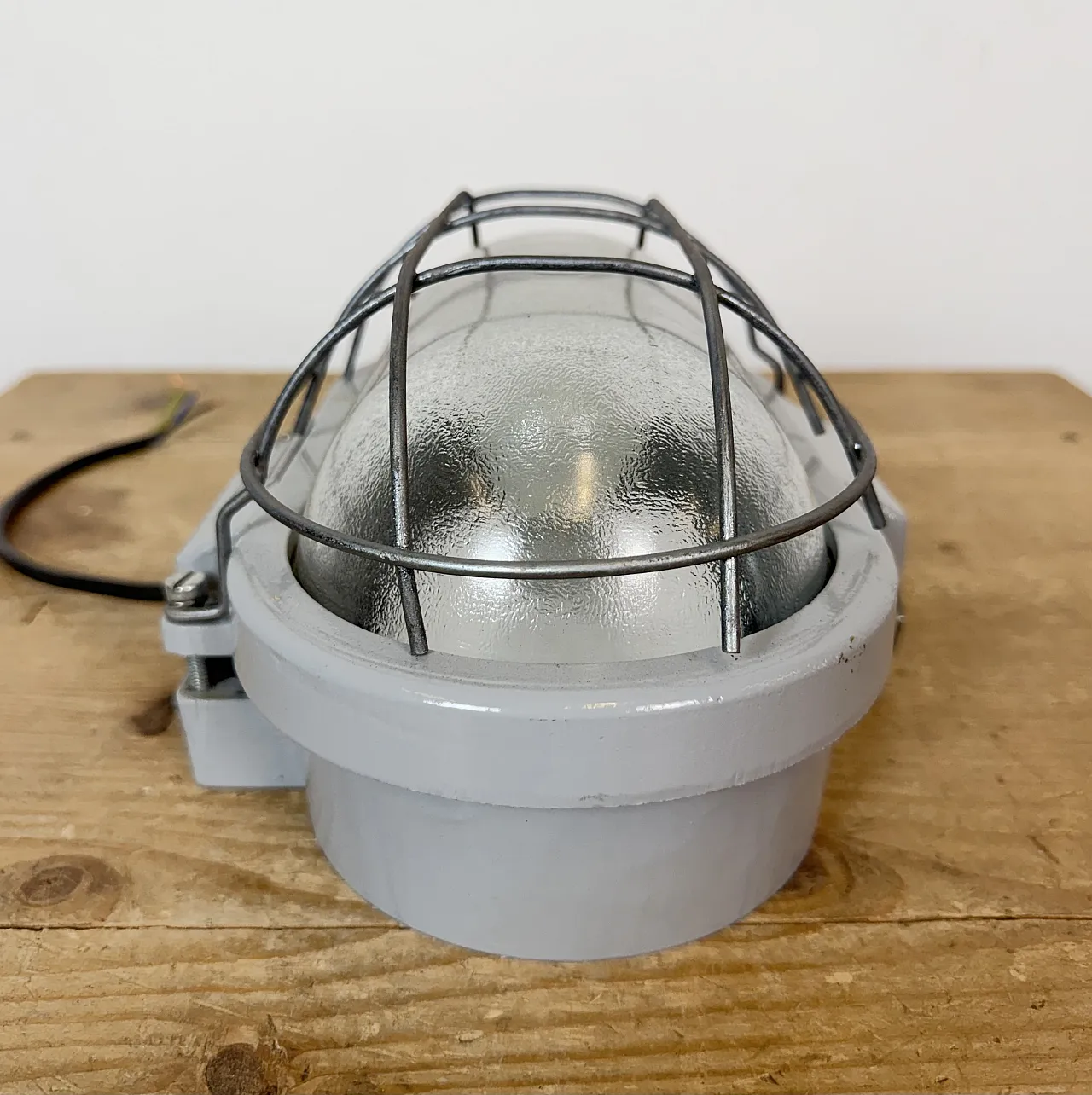 Grey Industrial Cast Aluminium Wall Light from Elektrosvit, 1970s 6