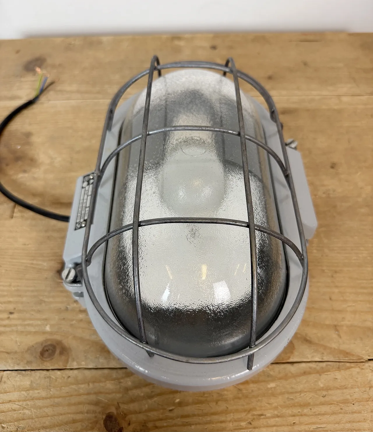 Grey Industrial Cast Aluminium Wall Light from Elektrosvit, 1970s 7