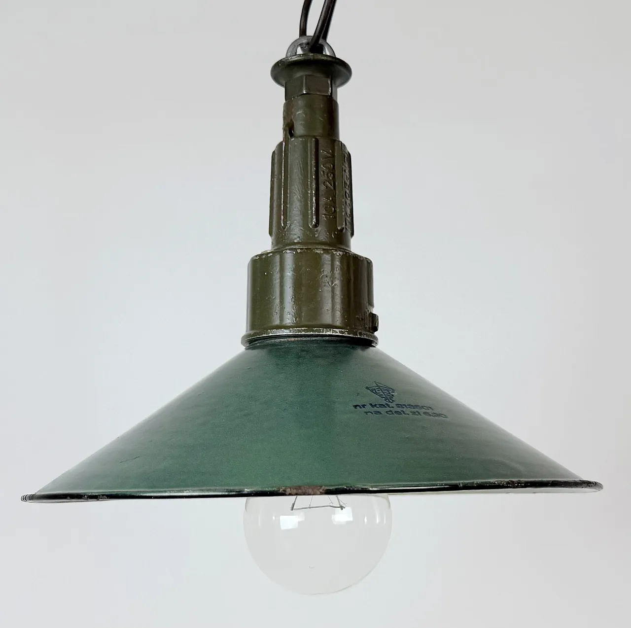 Industrial Green Enamel Military Pendant Lamp with Cast Aluminium Top, 3