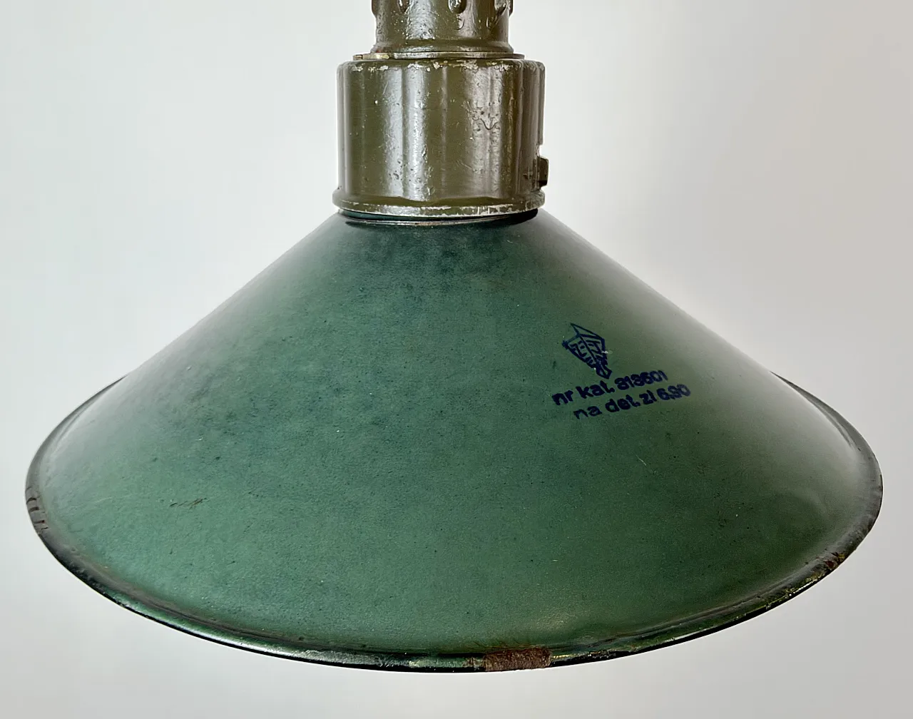 Industrial Green Enamel Military Pendant Lamp with Cast Aluminium Top, 5