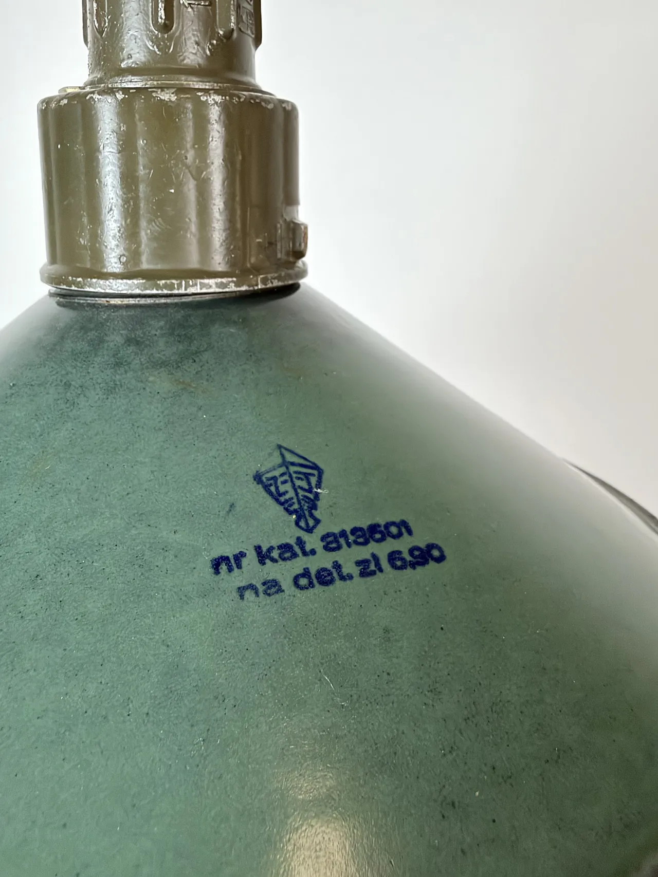 Industrial Green Enamel Military Pendant Lamp with Cast Aluminium Top, 7