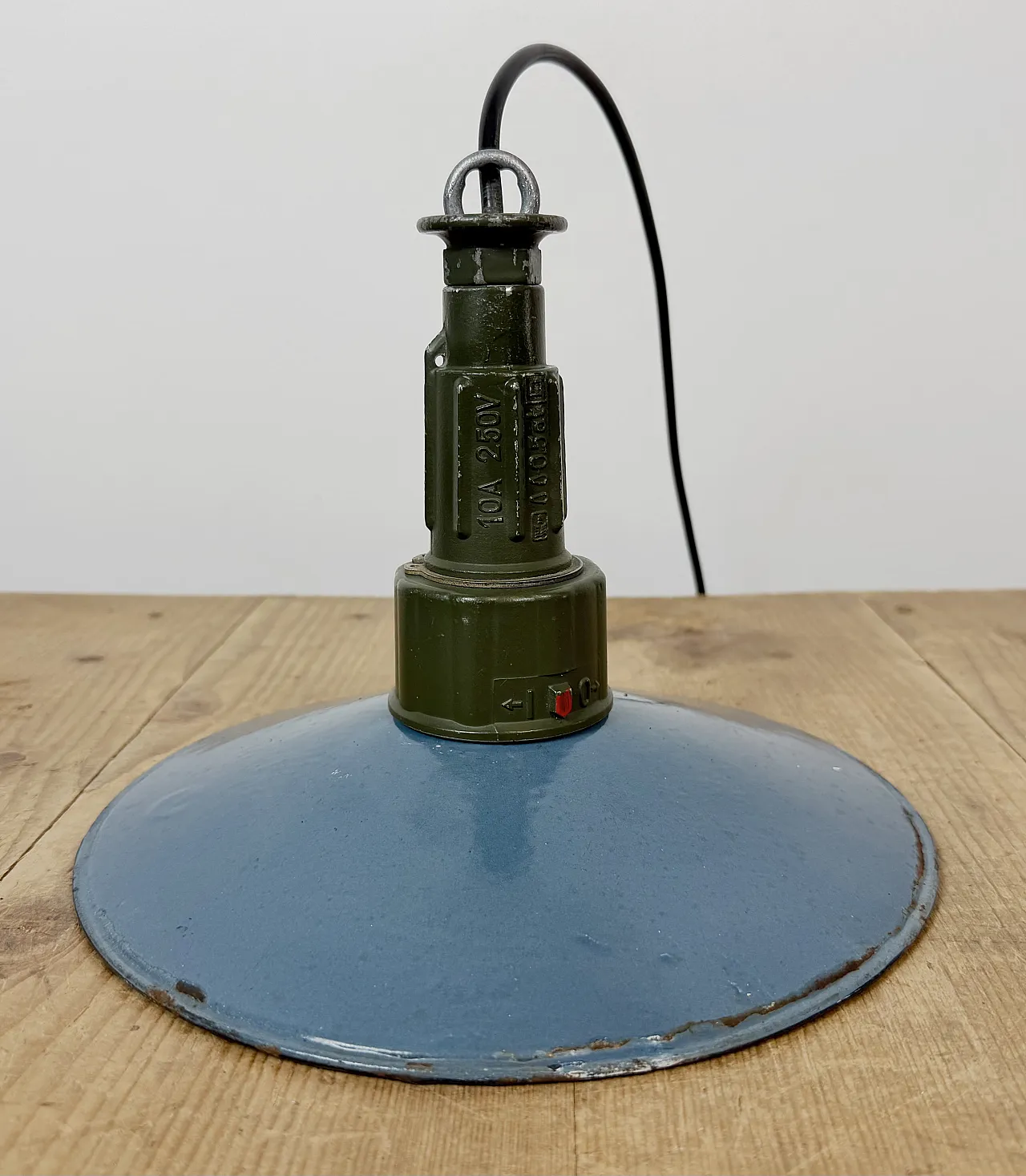 Industrial Blue Enamel Military Pendant Lamp with Cast Aluminium Top, 11