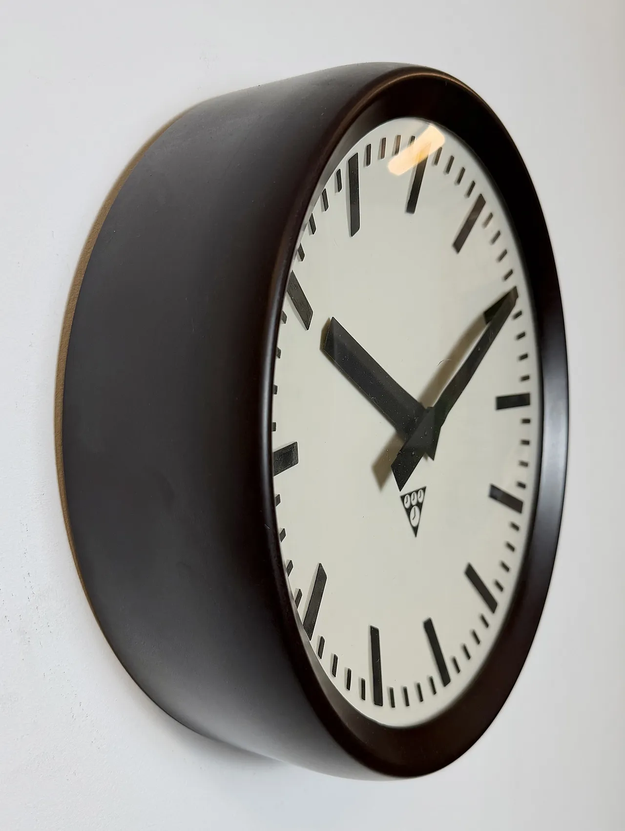 Industrial Bakelite Factory Wall Clock from Pragotron, 1960s 4