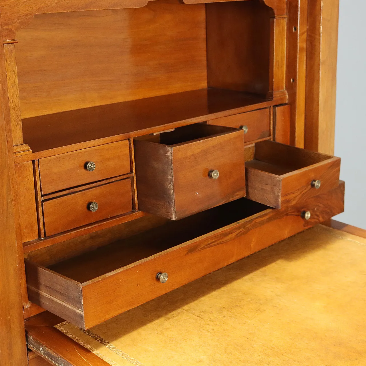 Charles X Secretaire in walnut with oak interior, 19th century 8