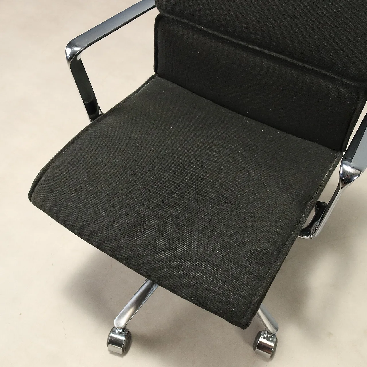 Sedia da ufficio di Charles e Ray Eames per ICF, anni '70 8