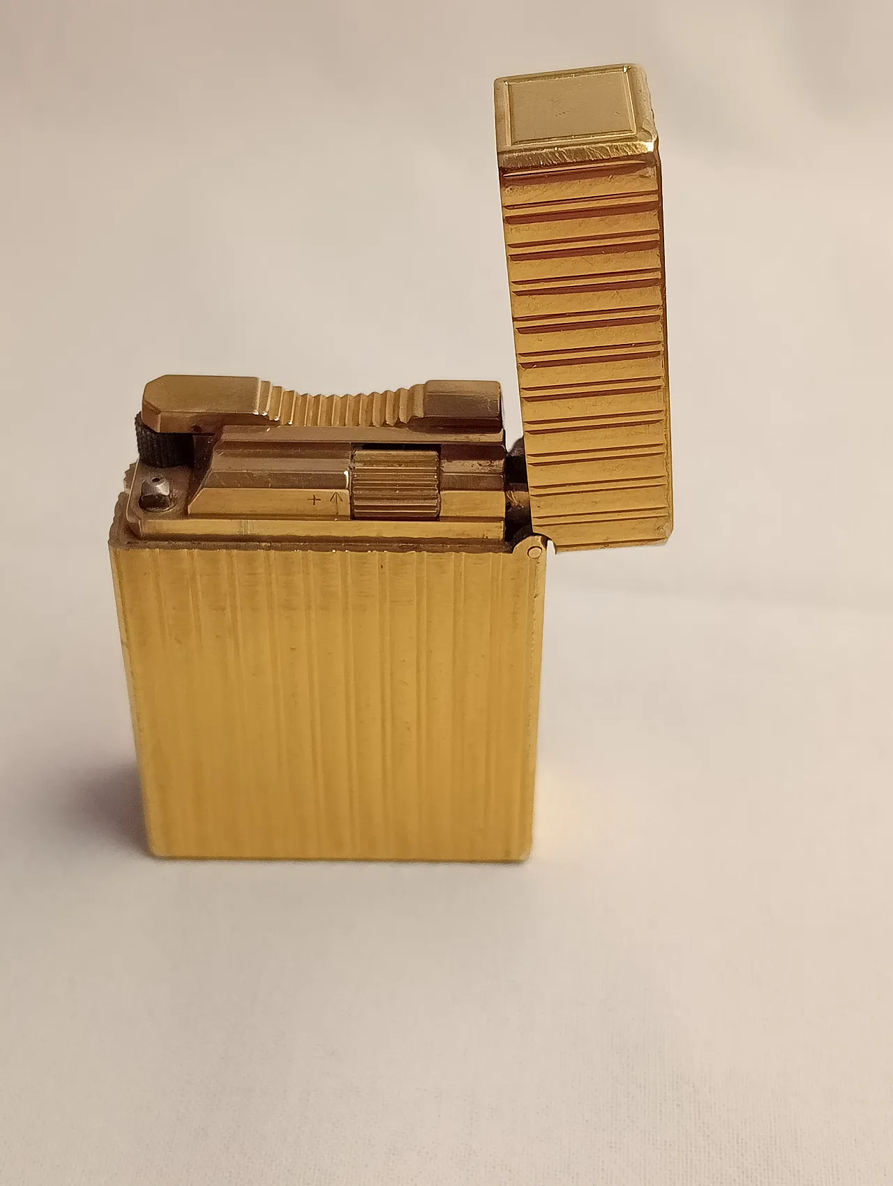 Gold-plated metal lighter by S.T. Dupont, Line 1 Small, 1990s 12