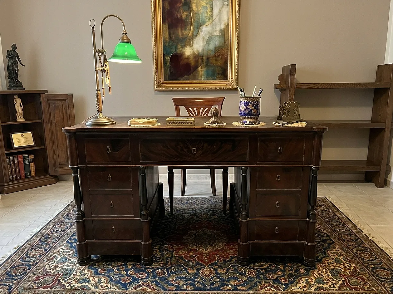 Scrivania ministeriale d'epoca in legno massello, fine '800 1