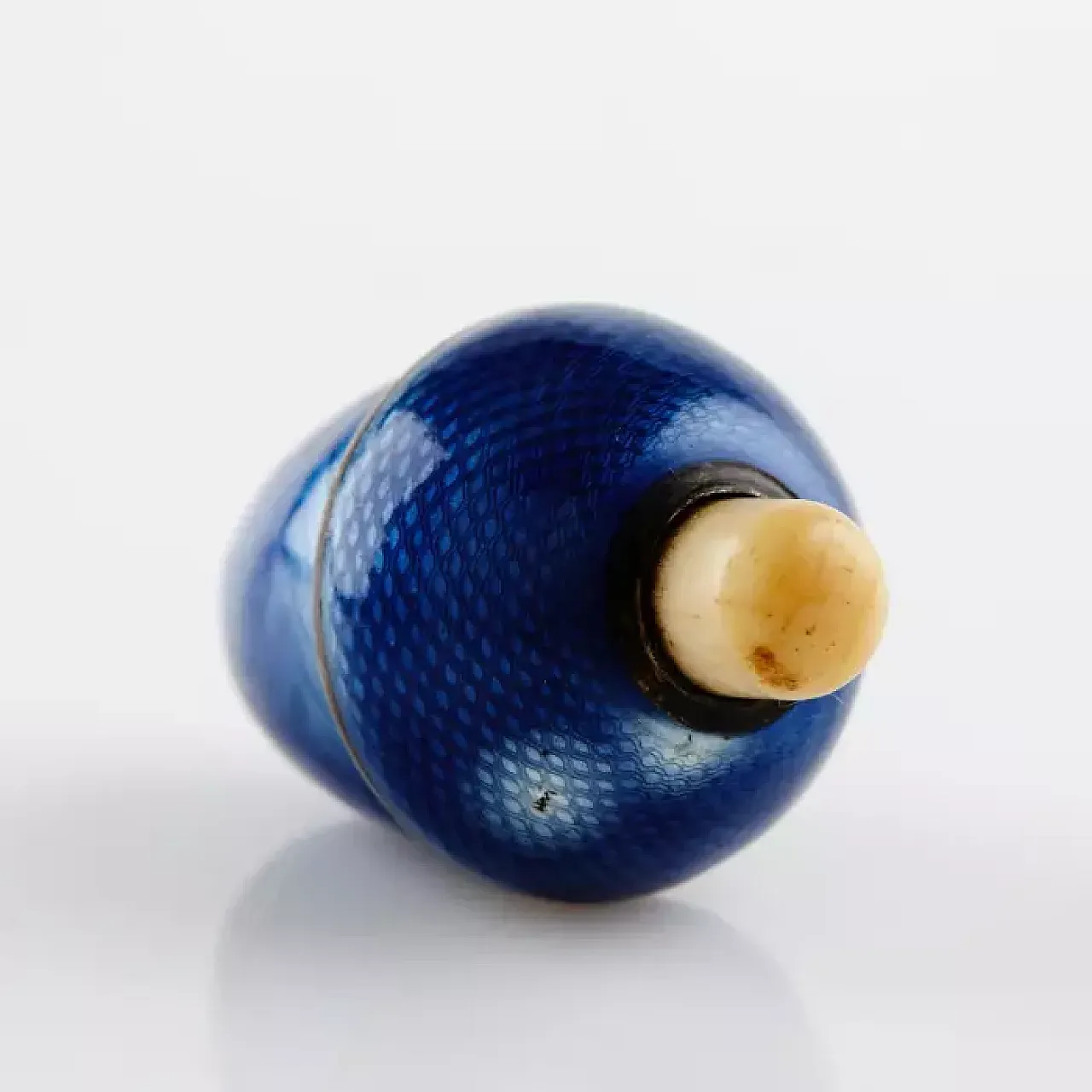 Silver electric bell push with blue guilloché enamel, 20th century 4