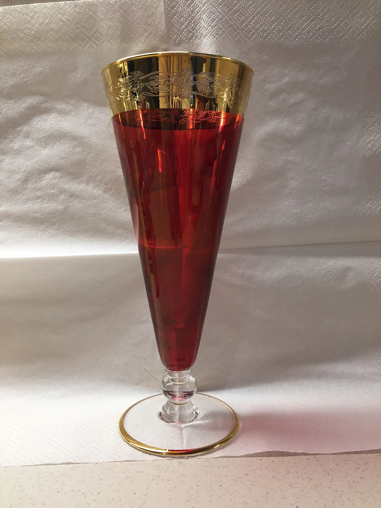 6 red and gold glass goblets, 1970s 2