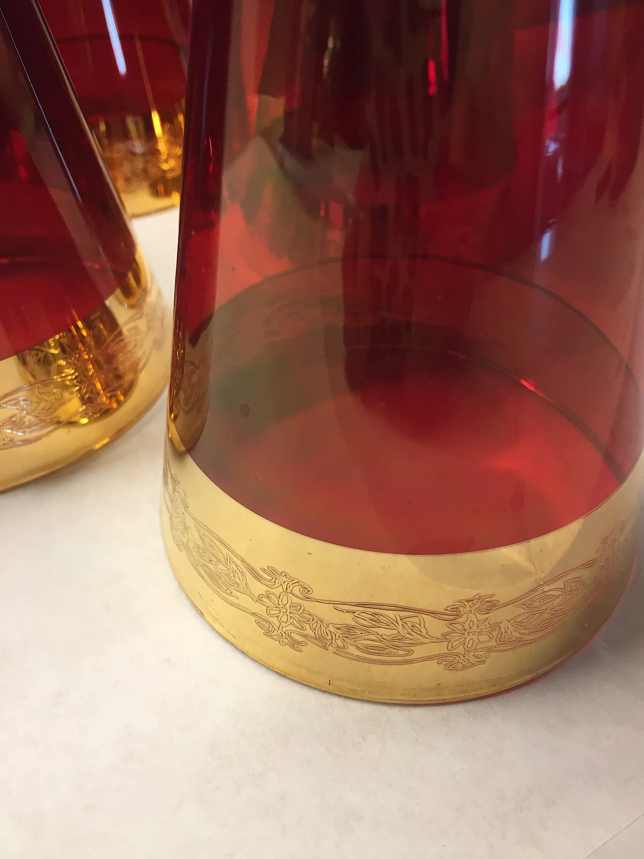 6 red and gold glass goblets, 1970s 18