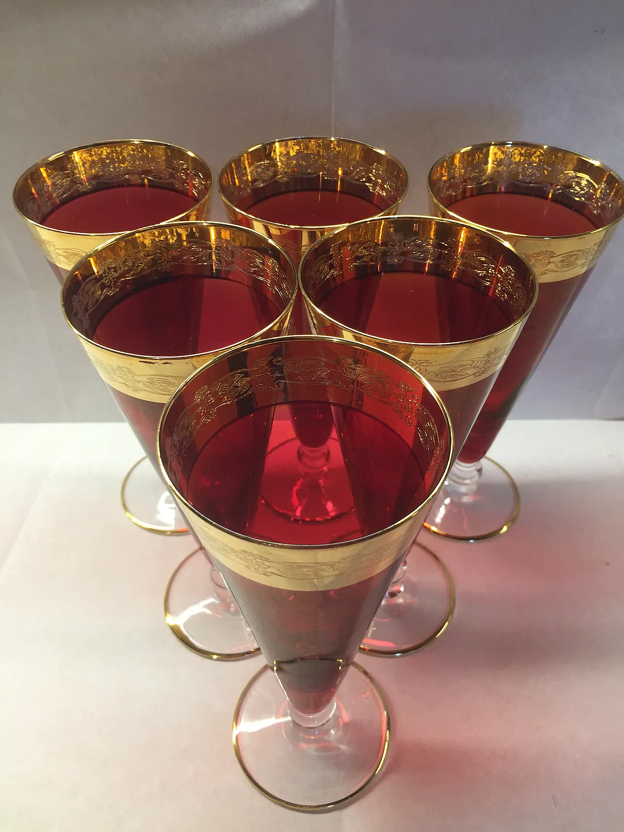 6 red and gold glass goblets, 1970s 19