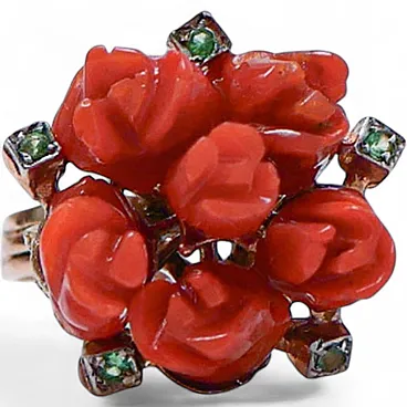 Anello con corallo, tsavorite, oro rosa e argento, '900