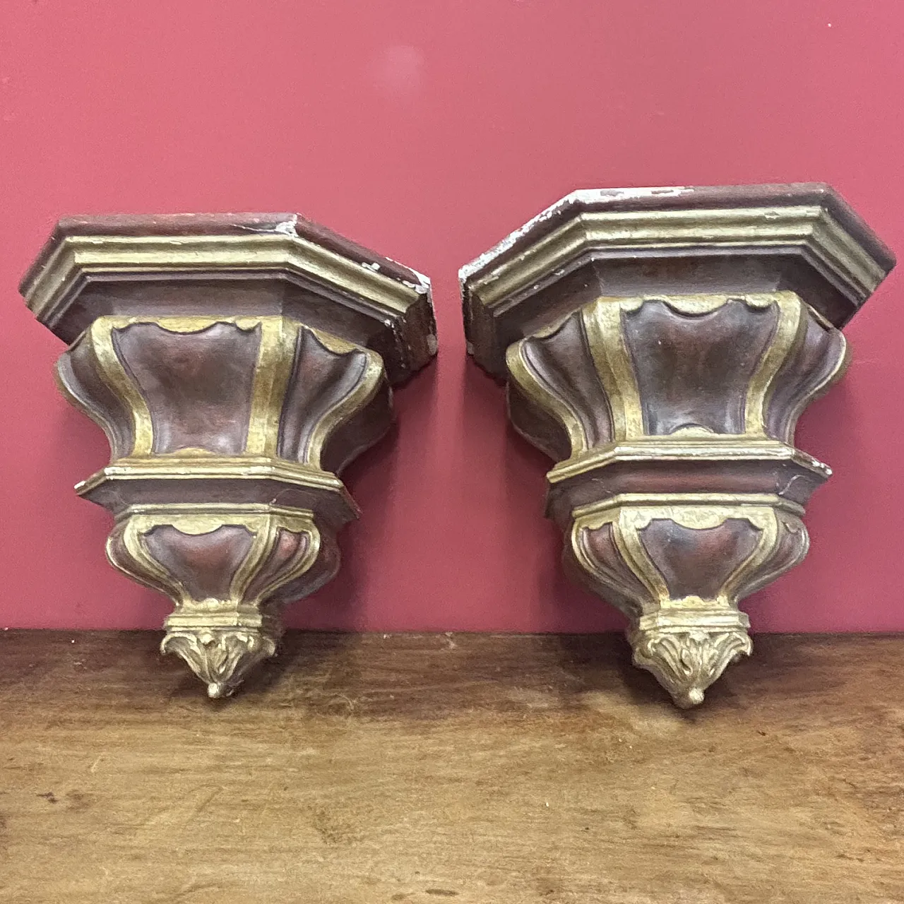 Pair of shelves lacquered in Gold and Purple, 19th century 6