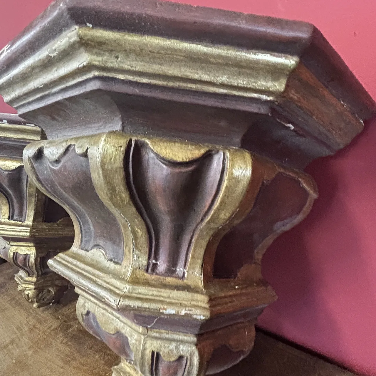 Pair of shelves lacquered in Gold and Purple, 19th century 8