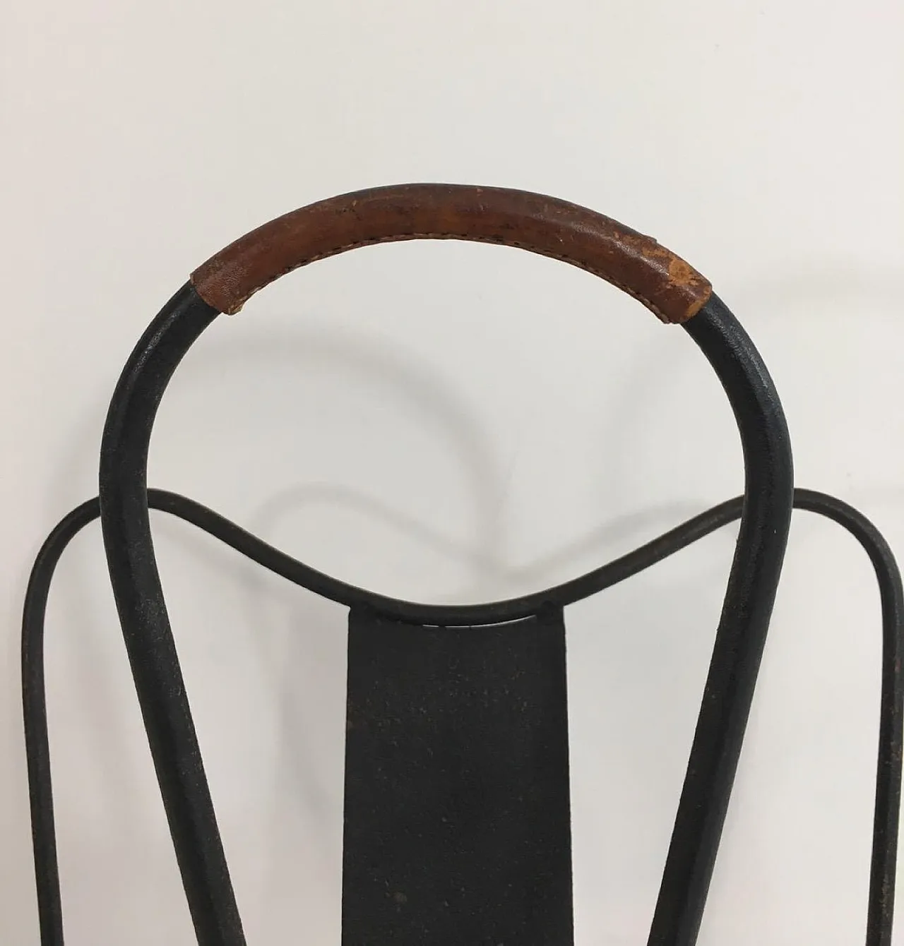 Black Lacquered and Brown Leather Magazine Rack, French, circa 1940 4