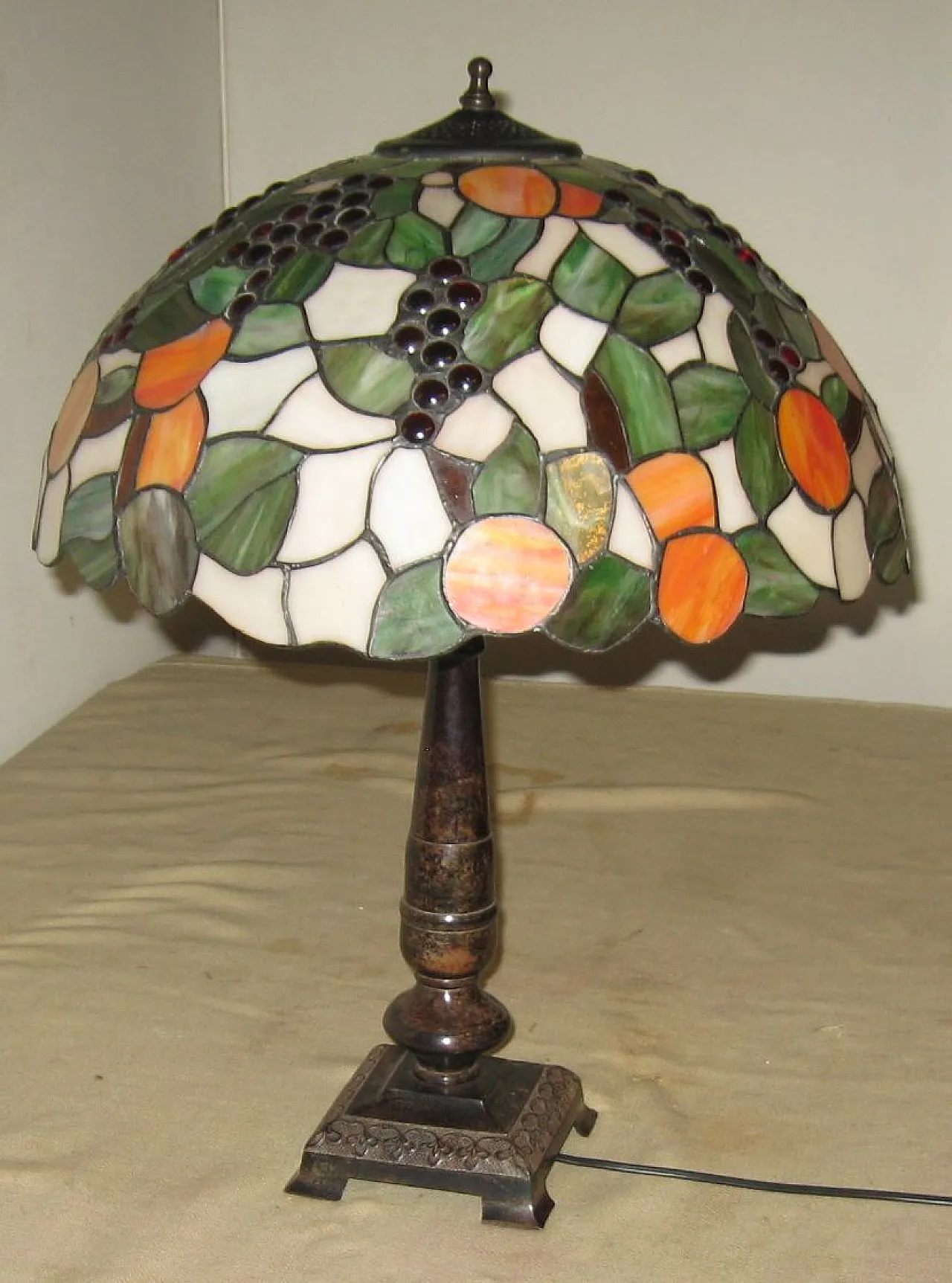 Glass table lamp with fruit decoration, 1980s 5