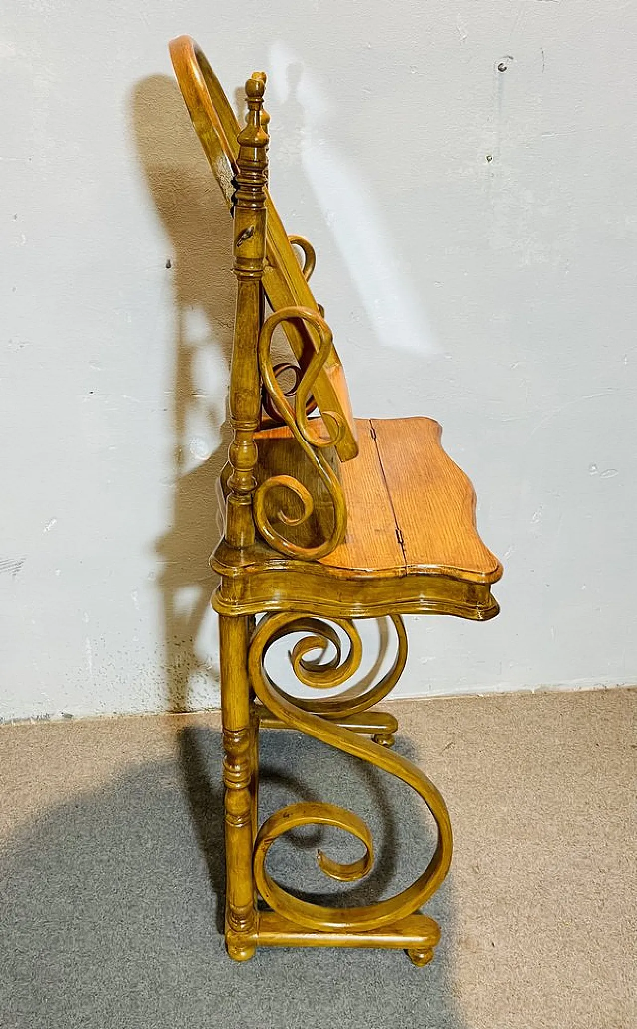 Thonet dressing table 7