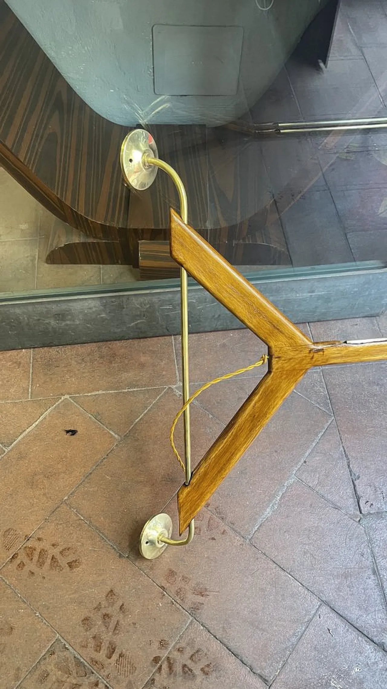 Lampada da parete in legno e ottone di Stilnovo 4