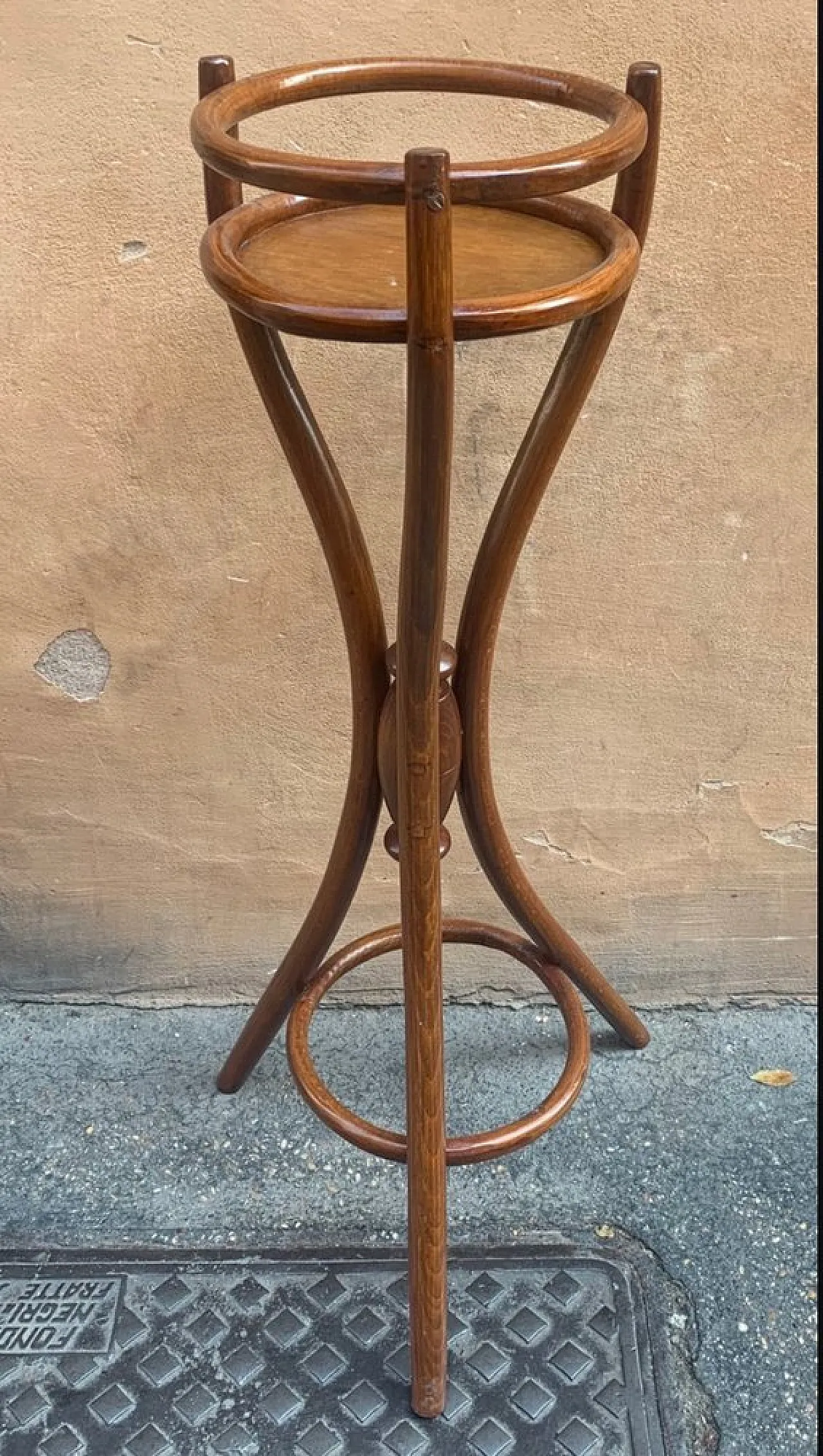 Portapiante di Michael Thonet per Thonet 1