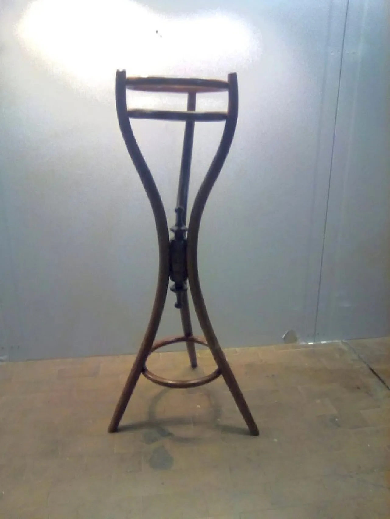 Portapiante di Michael Thonet per Thonet 2