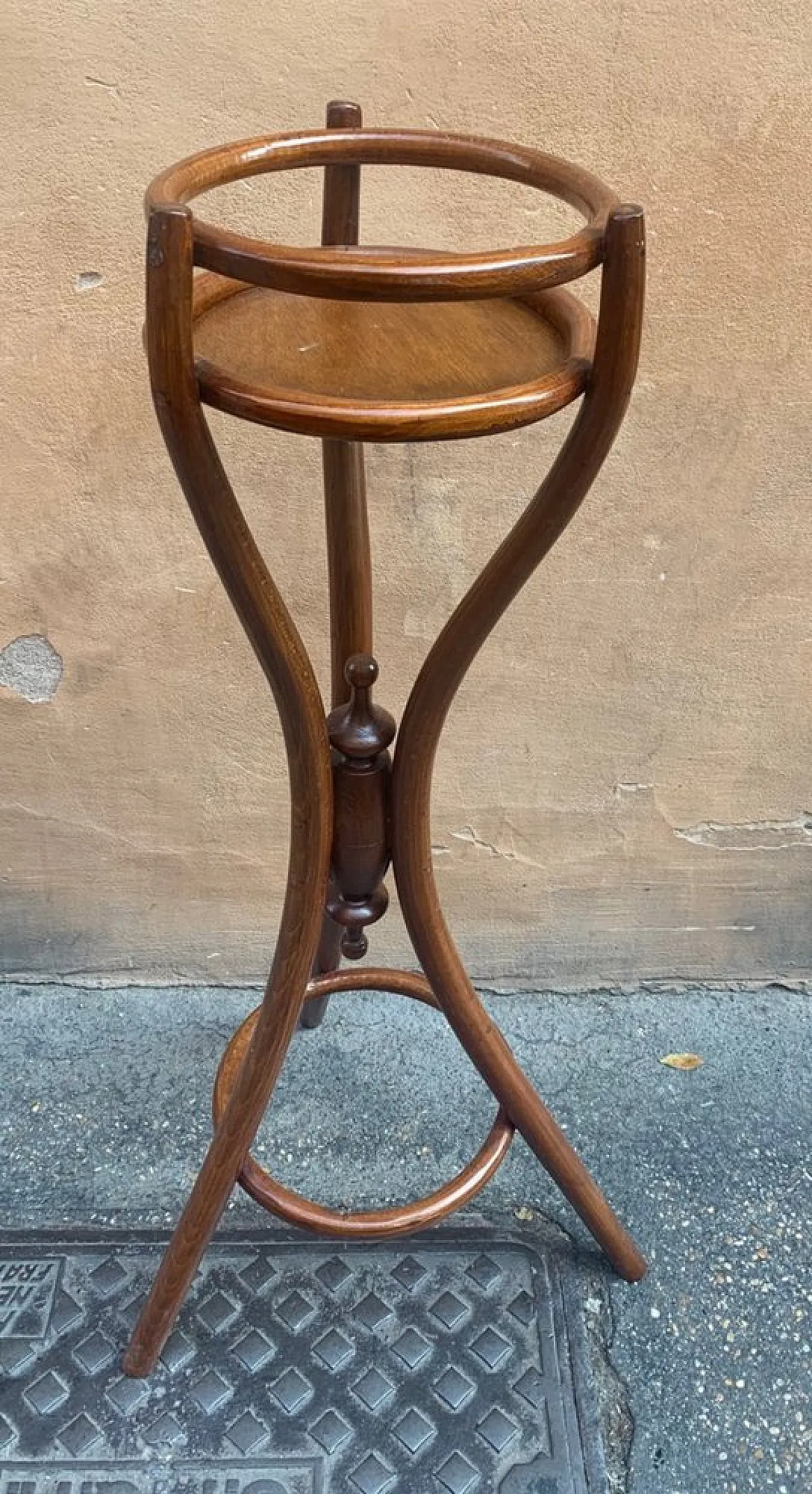 Portapiante di Michael Thonet per Thonet 7