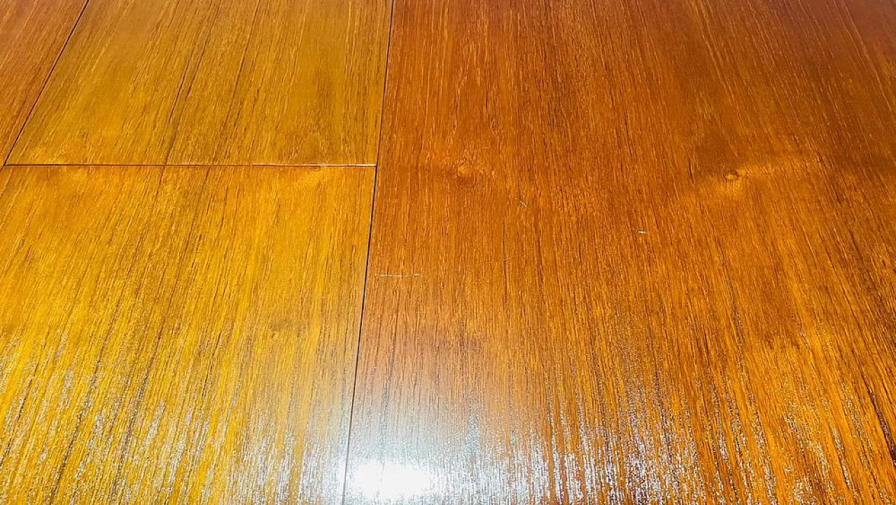 Extendable teak table, Denmark 9