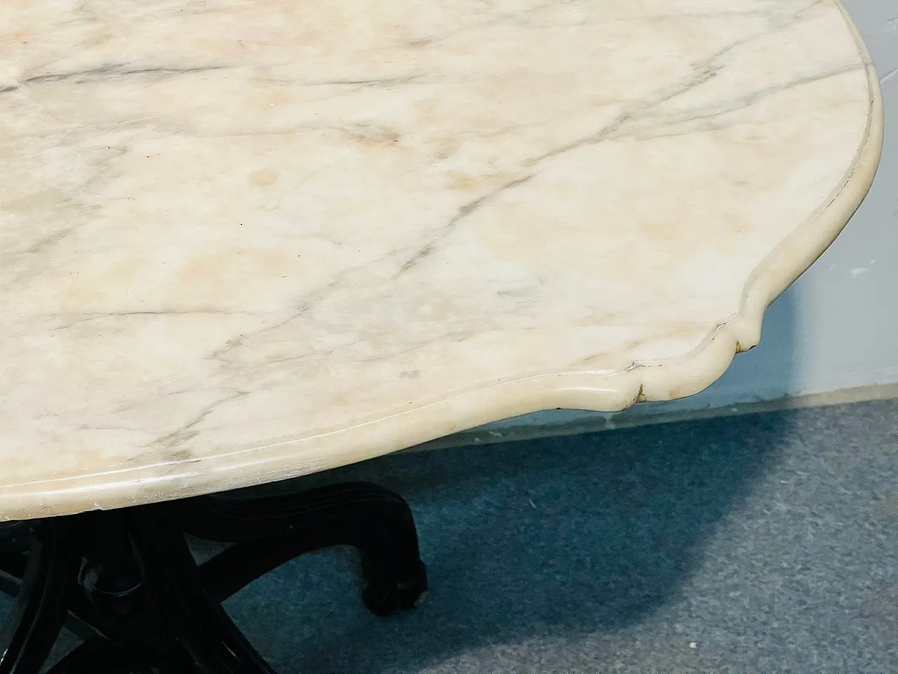 Dining table by Michael Thonet for Thonet 2