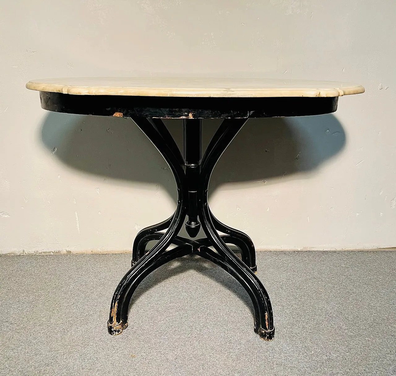 Dining table by Michael Thonet for Thonet 5