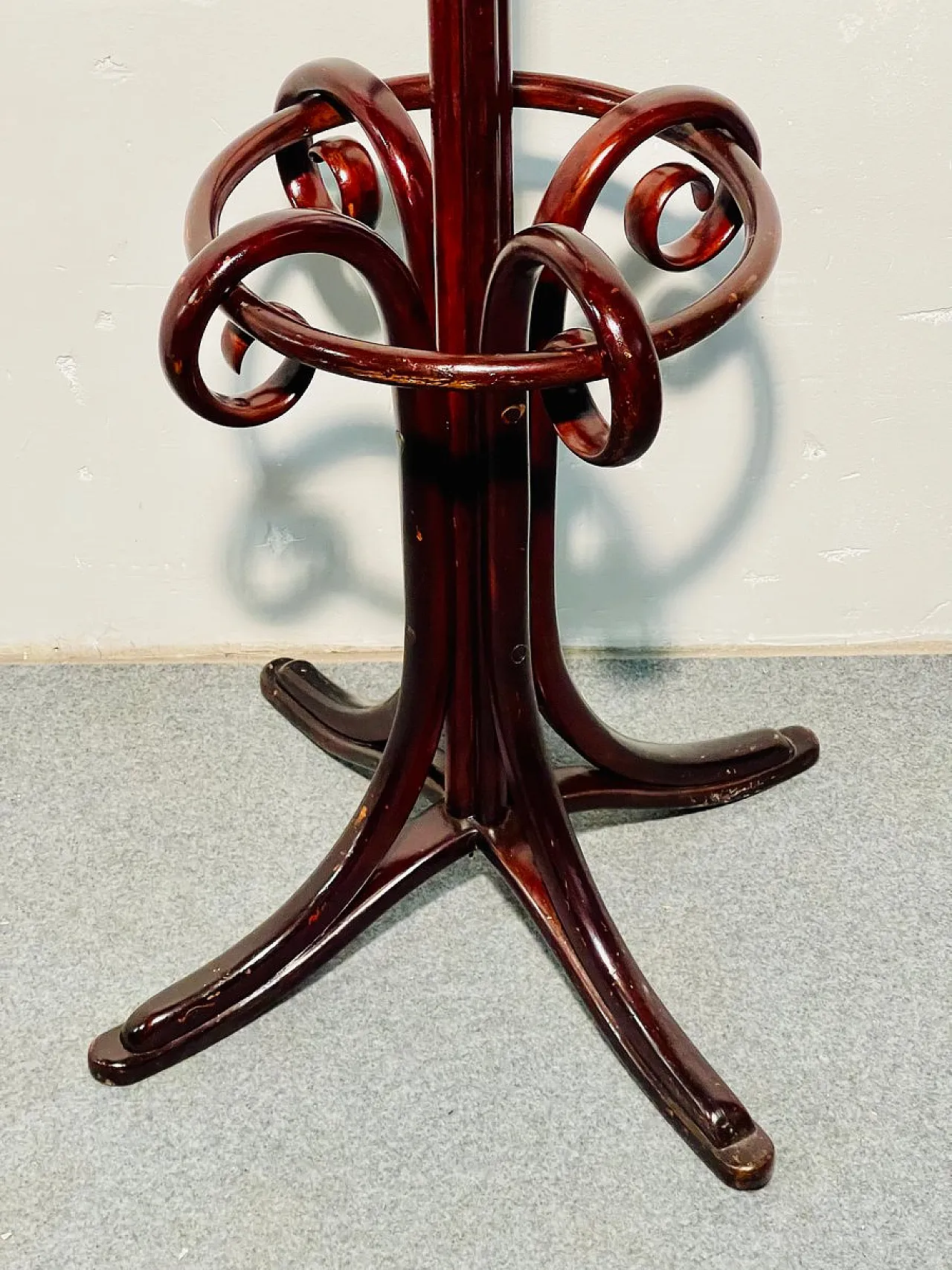 Appendiabiti Art Nouveau in faggio marrone 2