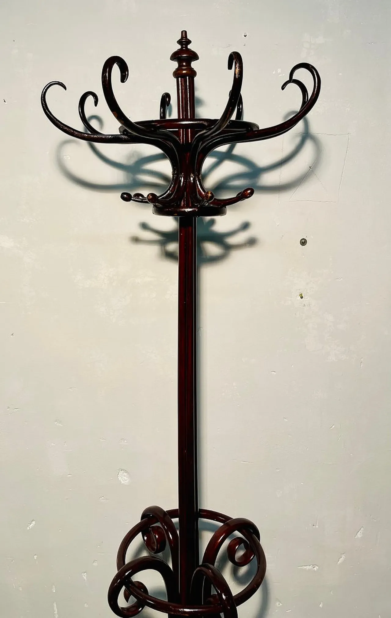 Appendiabiti Art Nouveau in faggio marrone 5