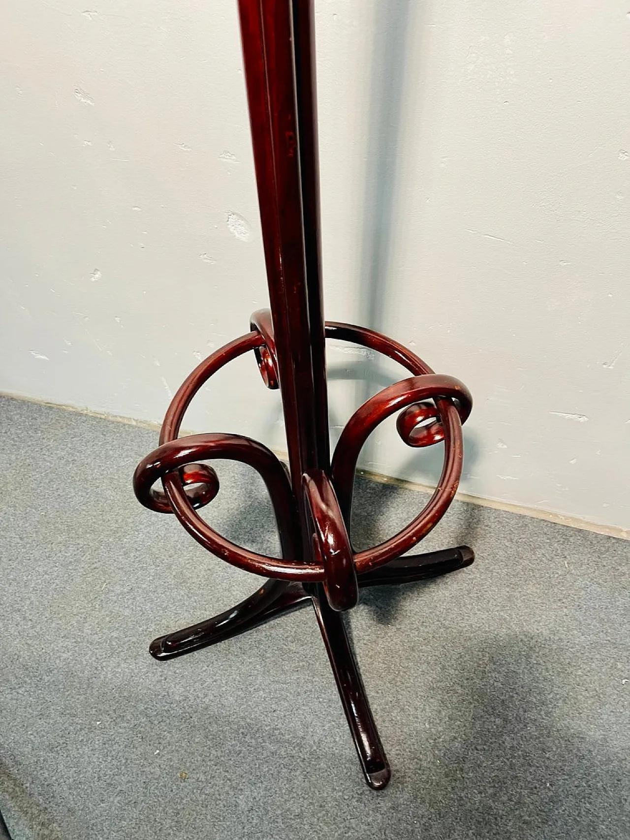 Appendiabiti Art Nouveau in faggio marrone 6