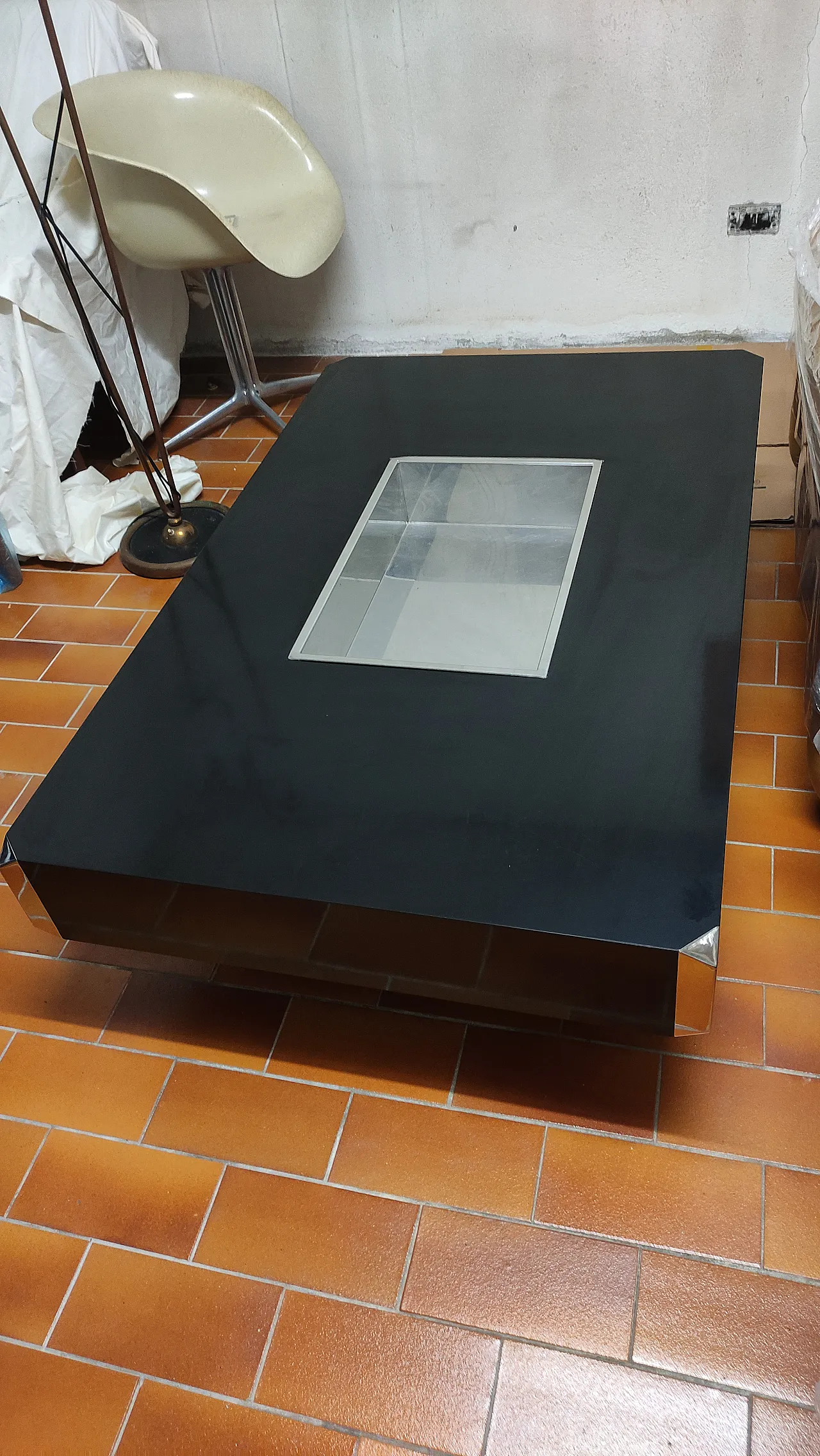 Alveo  coffee table by Willy Rizzo with bar compartment, 1970s 6