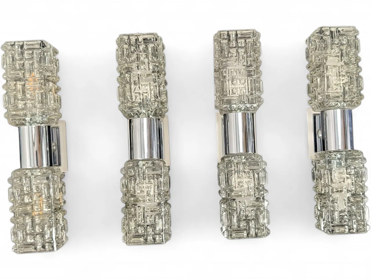 Set di 4 applique in vetro e acciaio cromato Targetti, anni '70 10