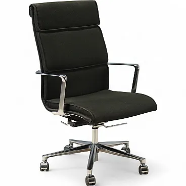 Office chair by Charles and Ray Eames for ICF, 1970s