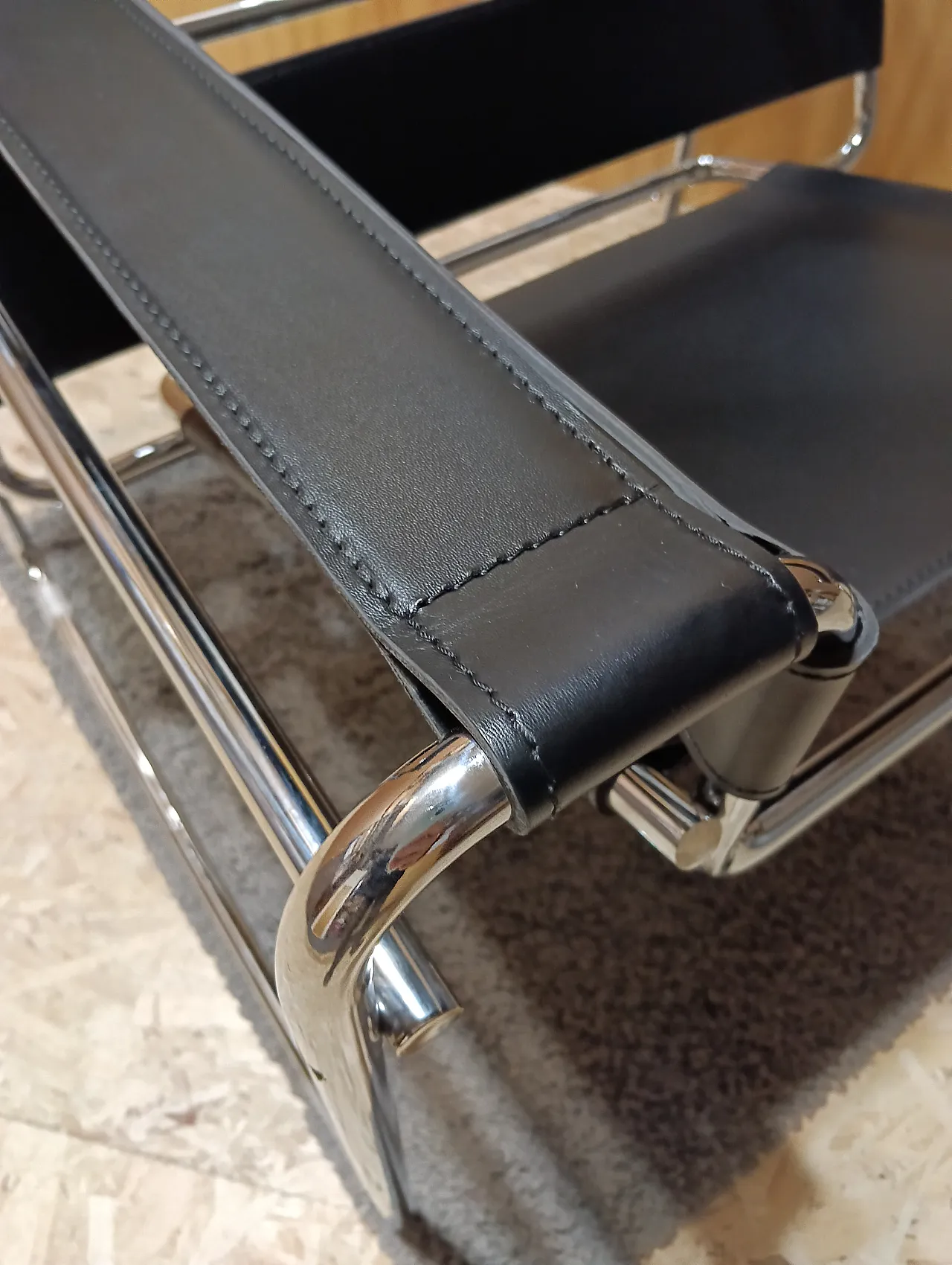 B3 Wassily armchair in black leather by Marcel Breuer for Knoll, 2000s 60