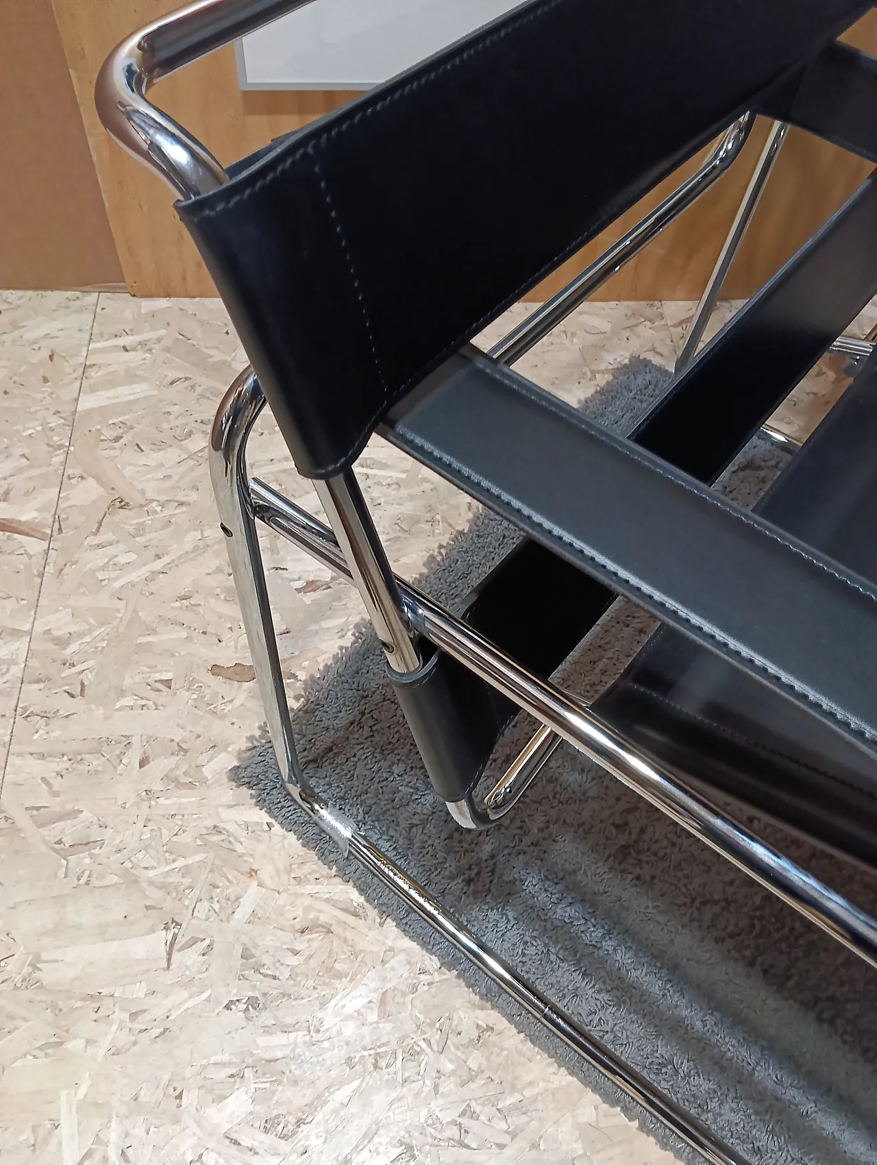 B3 Wassily armchair in black leather by Marcel Breuer for Knoll, 2000s 65
