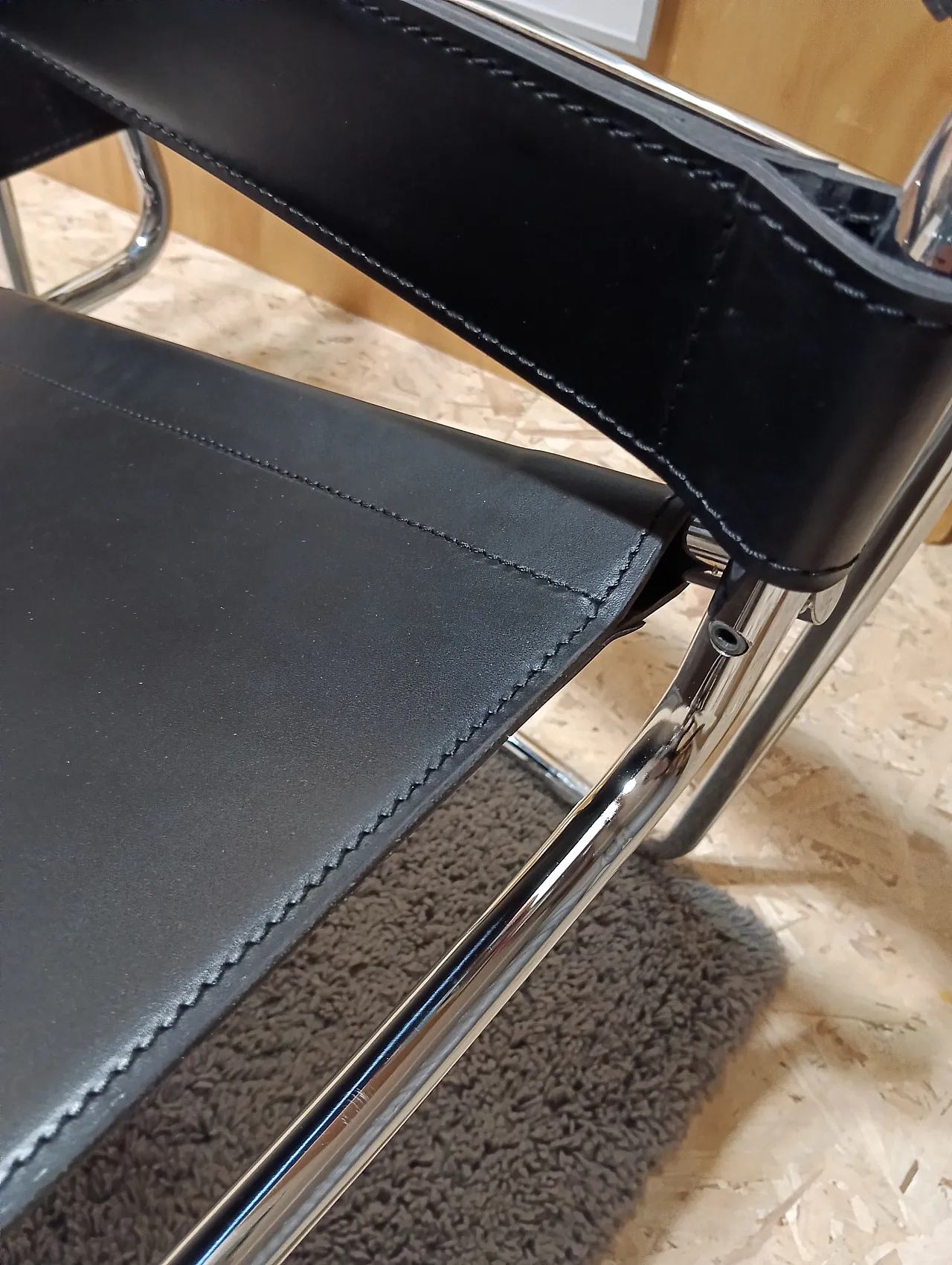 B3 Wassily armchair in black leather by Marcel Breuer for Knoll, 2000s 74
