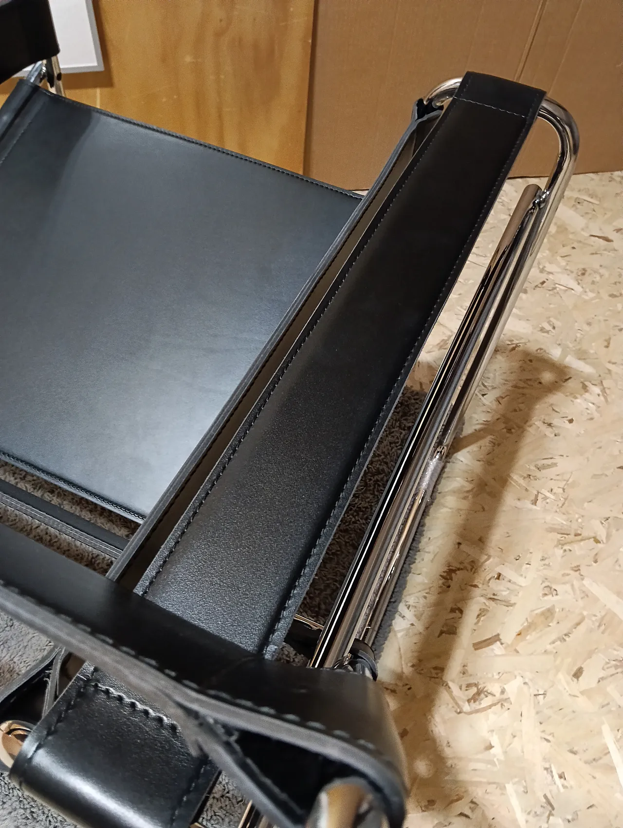 B3 Wassily armchair in black leather by Marcel Breuer for Knoll, 2000s 89